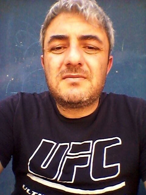  ,   Artur, 39 ,   ,   , c , 