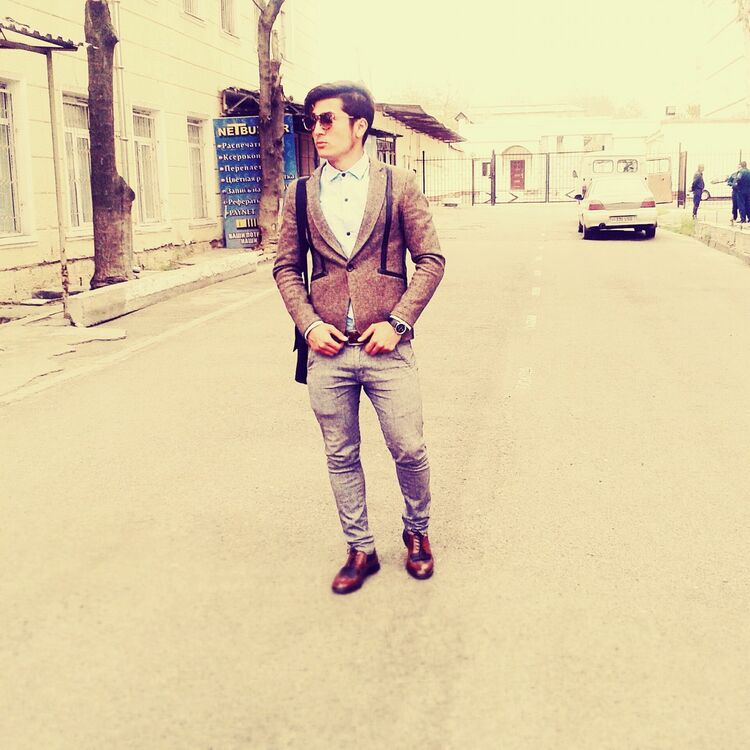  5867957  Timur, 29 ,    