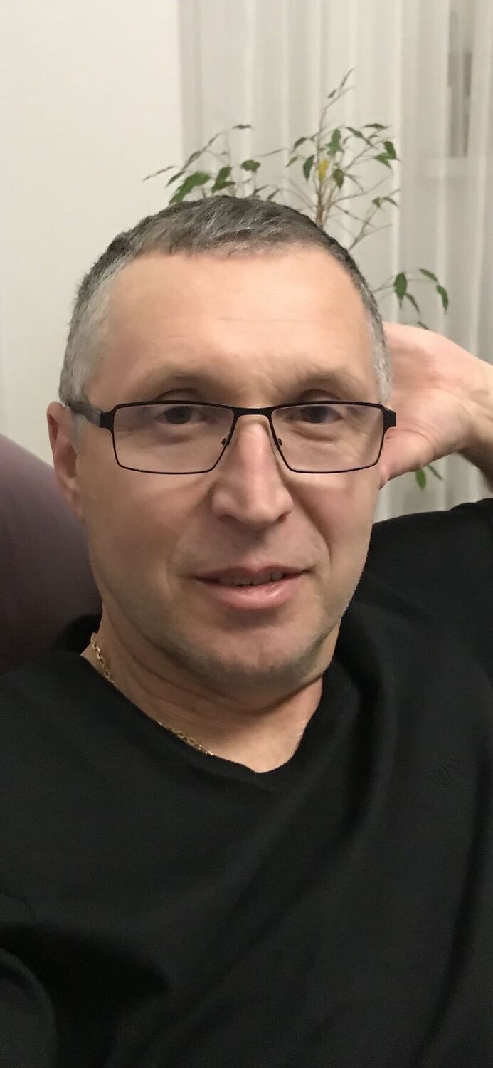  38952117  , 53 ,    