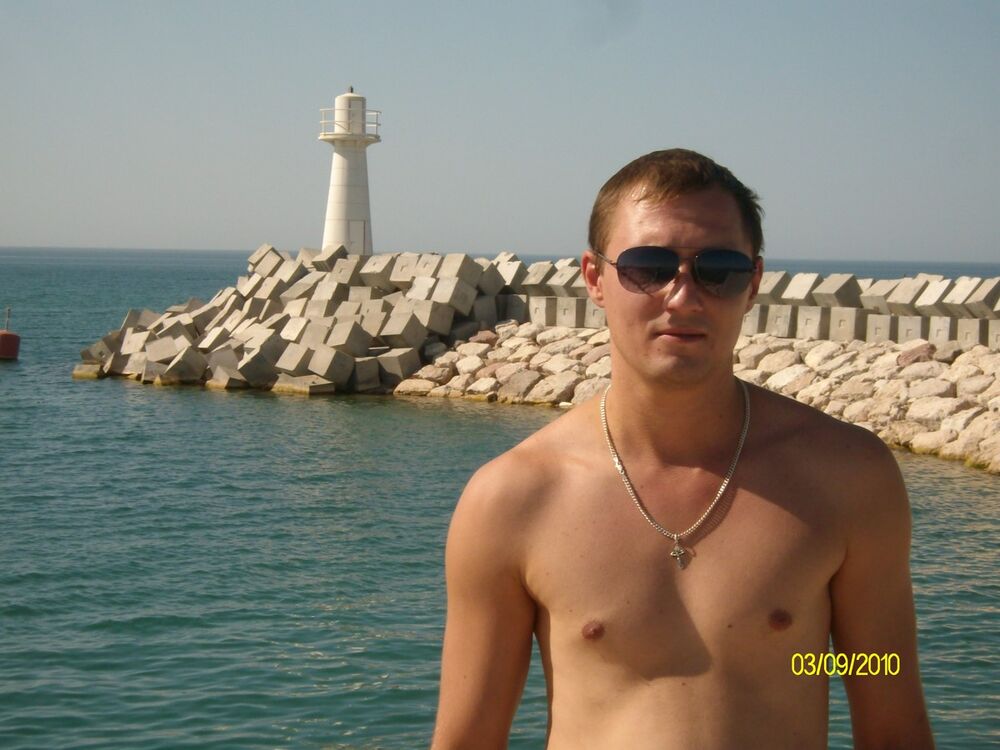  ,   Vito, 39 ,   