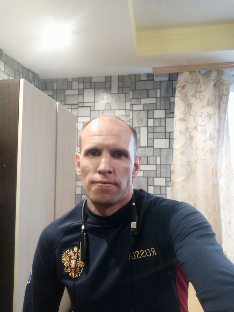  44300207  , 42 ,    