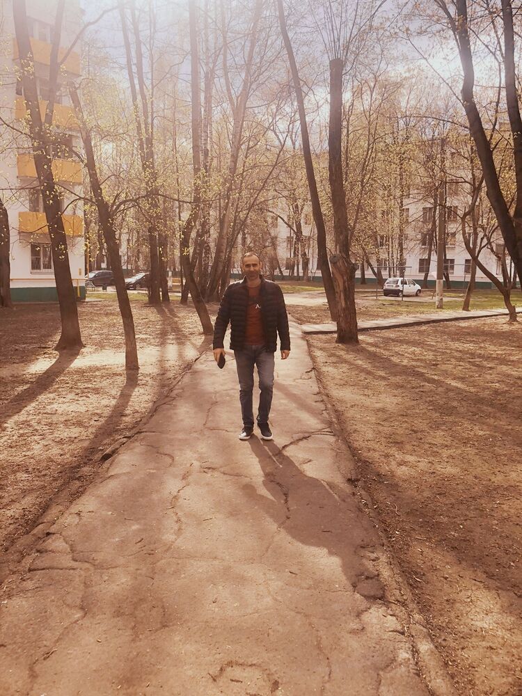  26204447  Erkan, 42 ,    