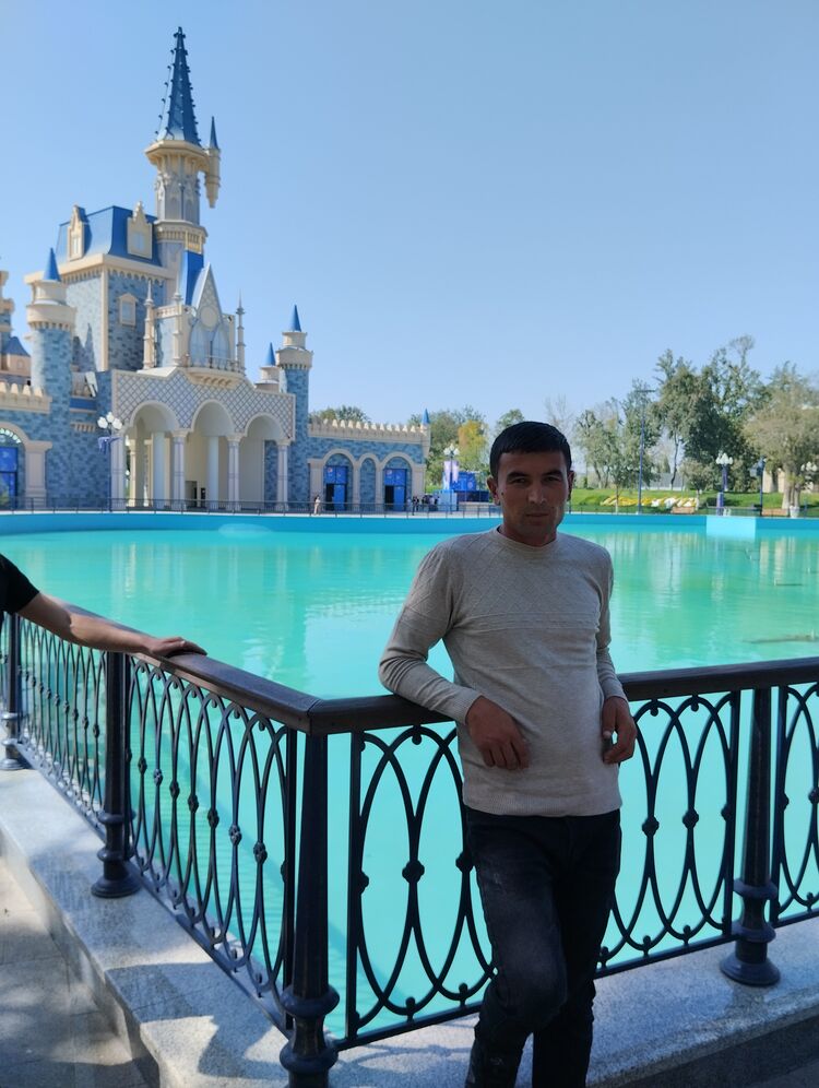  -,   Alek, 31 ,   ,   