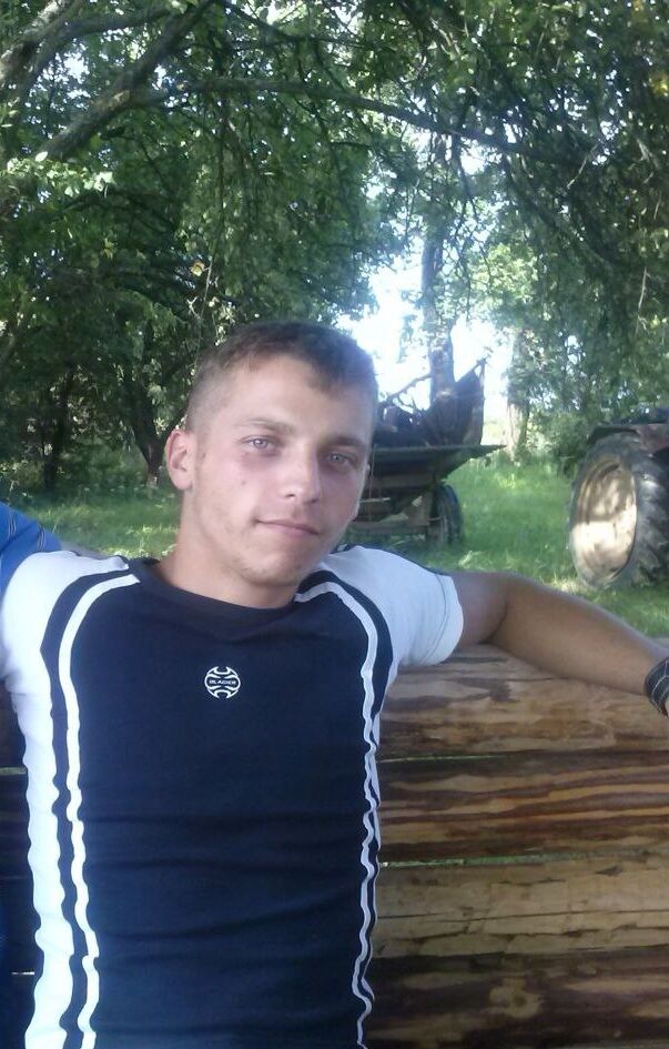  54050007  Andrey, 32 ,    