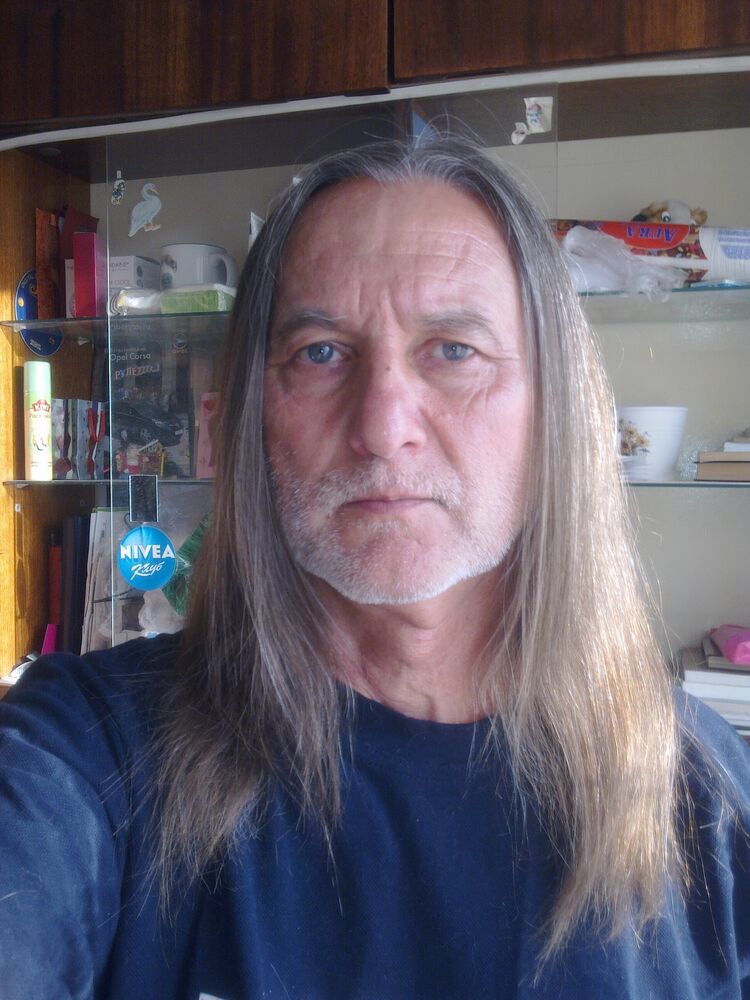  34360827  Alex, 74 ,    