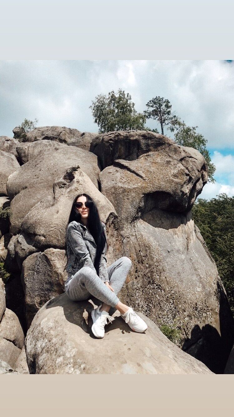  ,   Diana, 25 ,   ,   