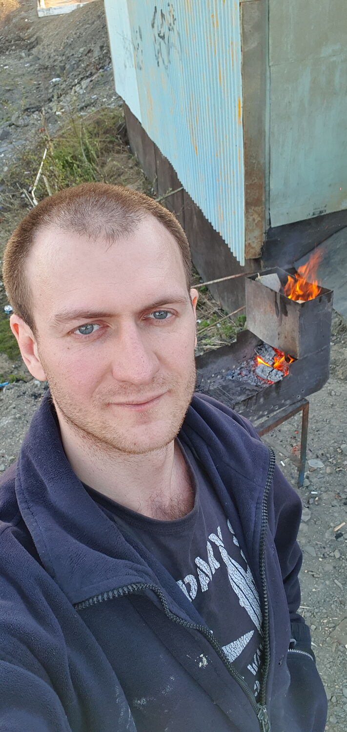  ,   Denis, 39 ,   , 
