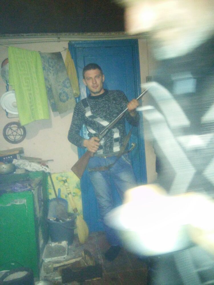 15401177  Bogdan, 35 ,    