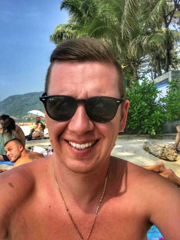  54689427  Vittore, 37 ,    