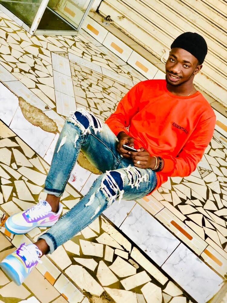  53634727  Bencape, 28 ,    