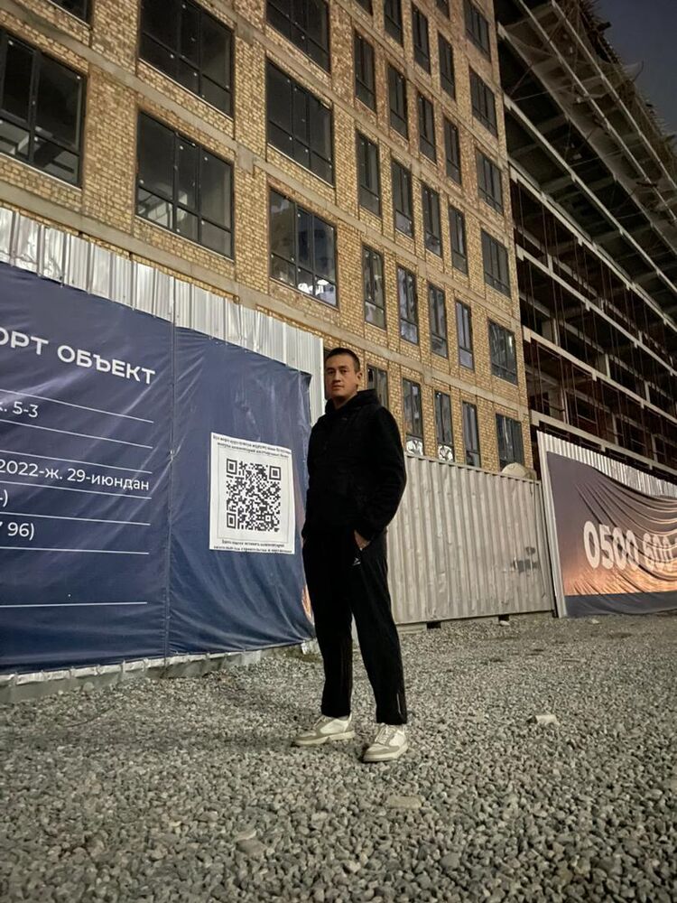  53882377  Manas, 29 ,    