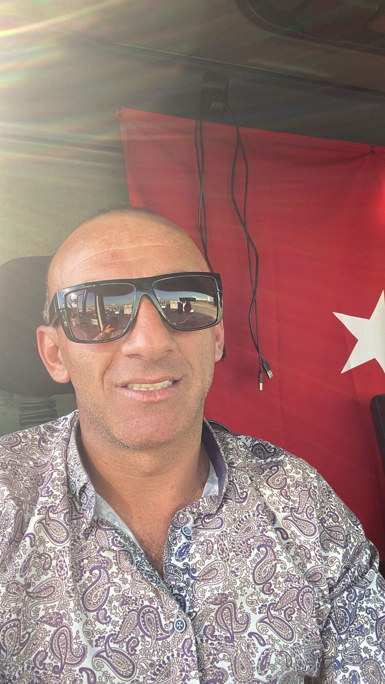  ,   Kemran, 39 ,   ,   