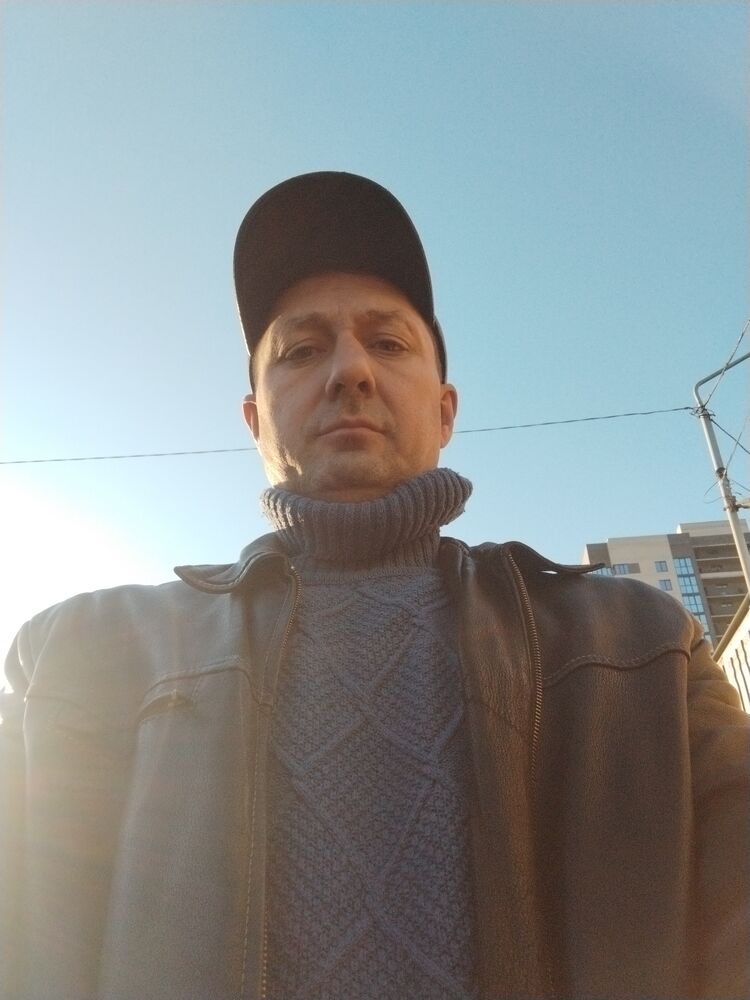  24503337  Aleks, 47 ,    