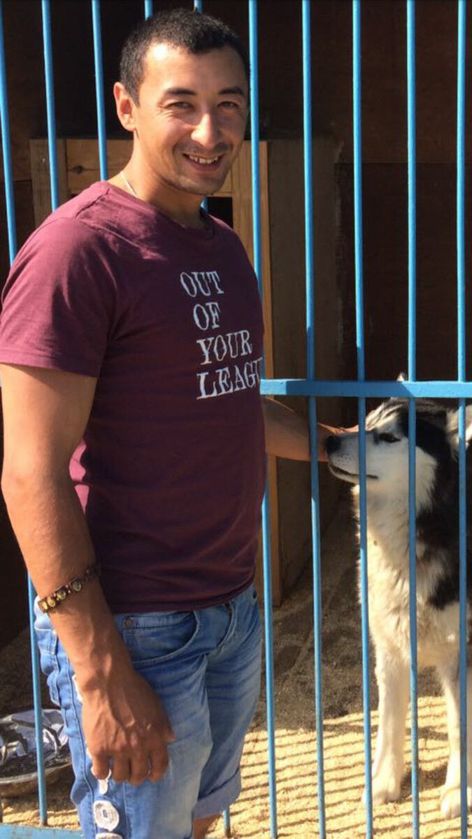  ,   Ruslan, 37 ,   ,   , c 