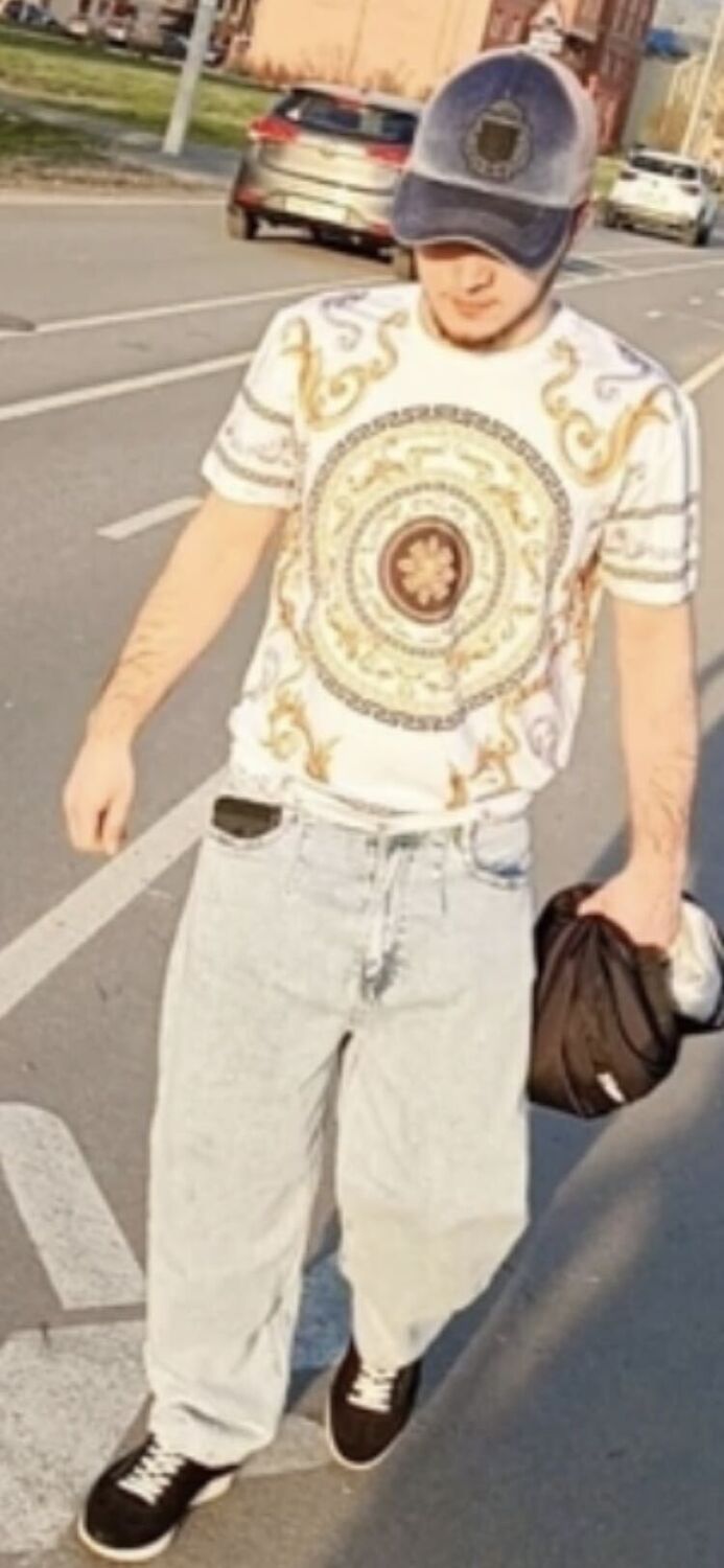  44281607  , 25 ,    -