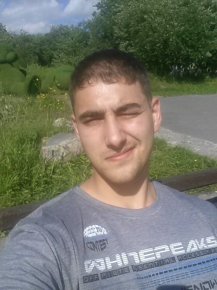 ���� 18233657 ������� �����, 32 ����, ���� ���������� � �������������