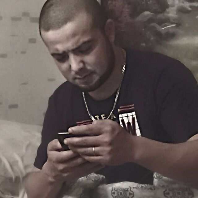  31317477  Shaha, 28 ,    