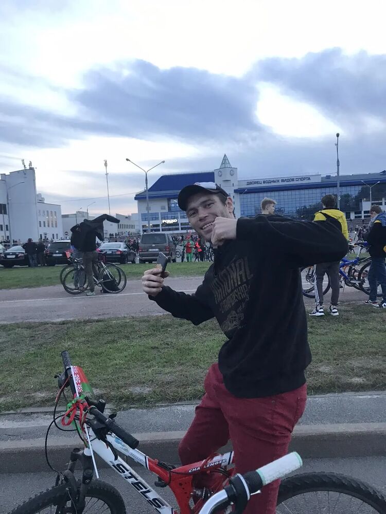  32484167  , 33 ,    