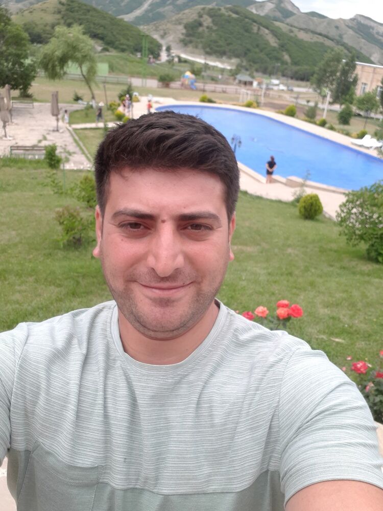  17643467  Cavid, 35 ,    