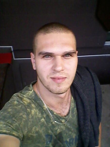  -,   Anton, 33 ,   ,   , 