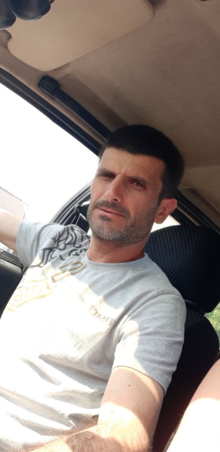  43895887  , 37 ,    