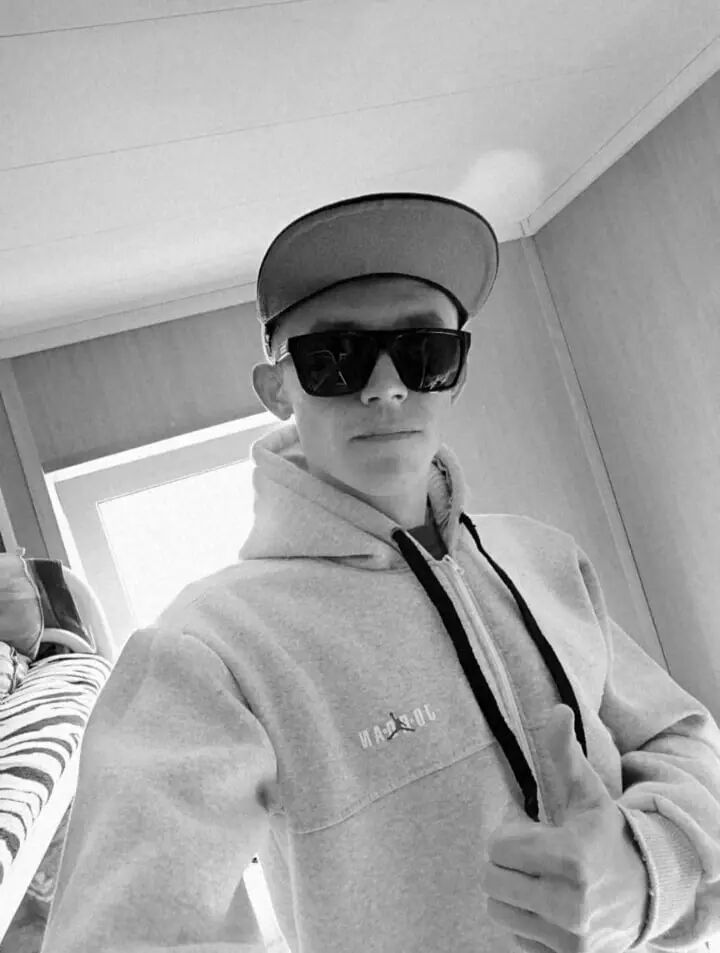 ���� 41881457 ������� Denis, 31 ���, ���� ���������� � ����������