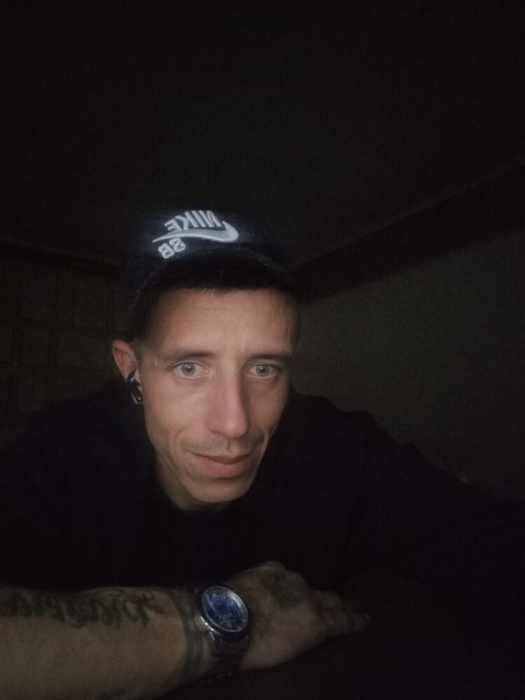  53954537  Pushkin, 33 ,    