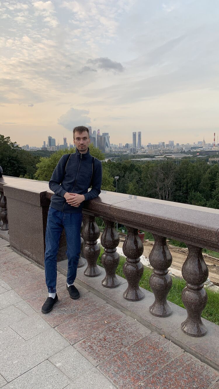  40360917  Alexander, 35 ,    