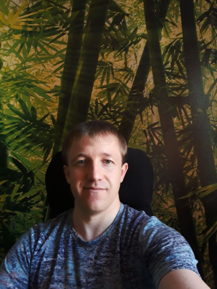  ,   Ruslan, 37 ,   ,   , c , 