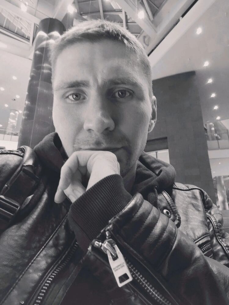  51365607  Oleg, 31 ,    