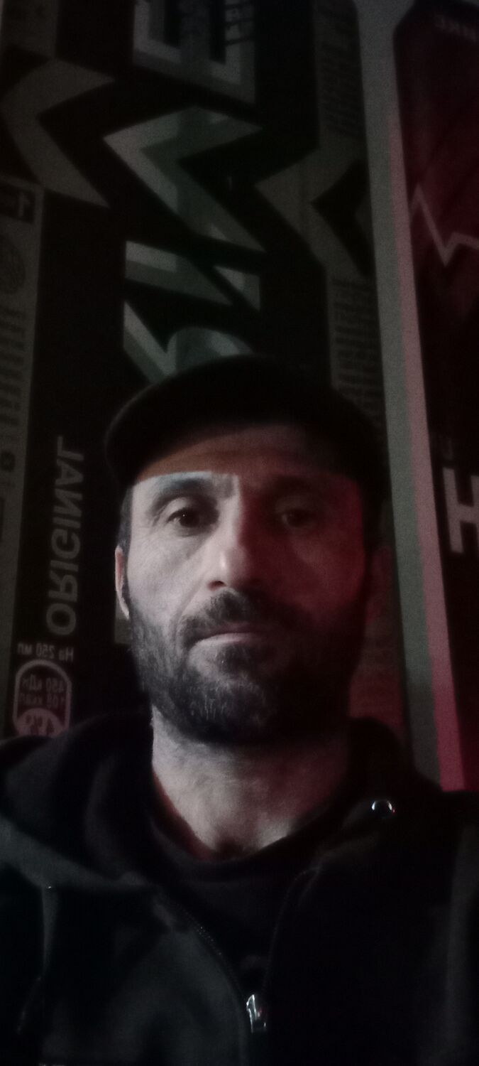  34101017  Bakhtiar, 42 ,    