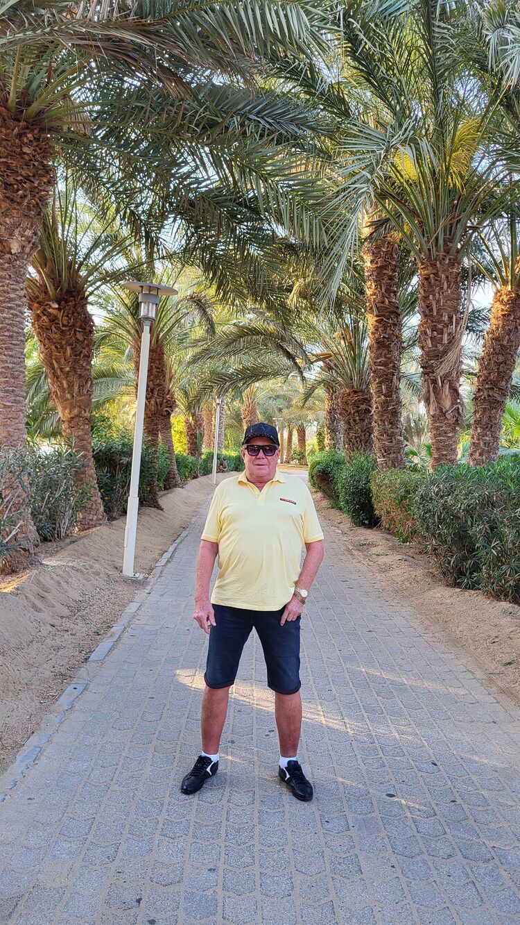  ,   Vadim, 63 ,   ,   , c 