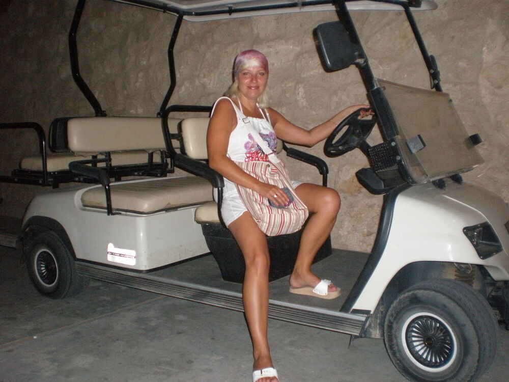  4676817  Iryna, 49 ,    