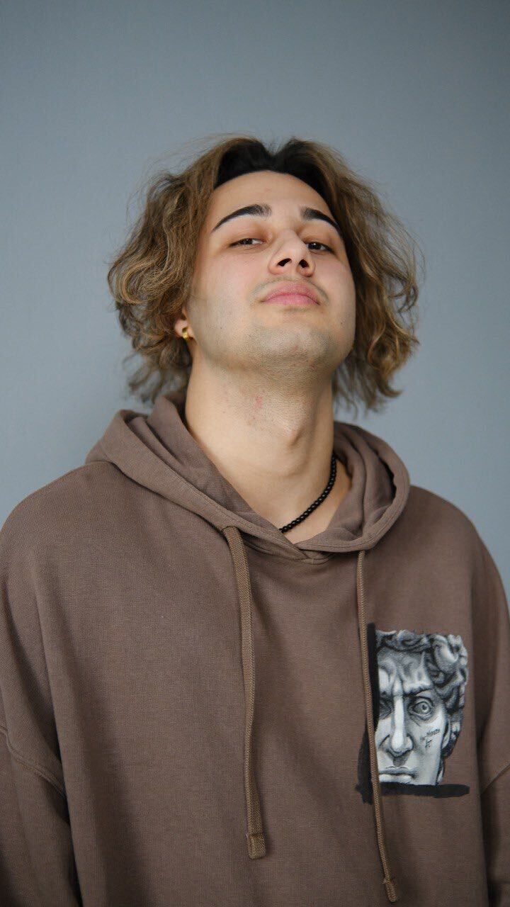  51774467  Melnikoff, 25 ,    