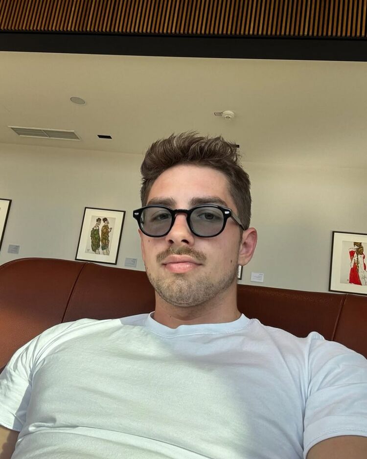 ���� 55671247 ������� ������, 32 ����, ���� ���������� � ��������