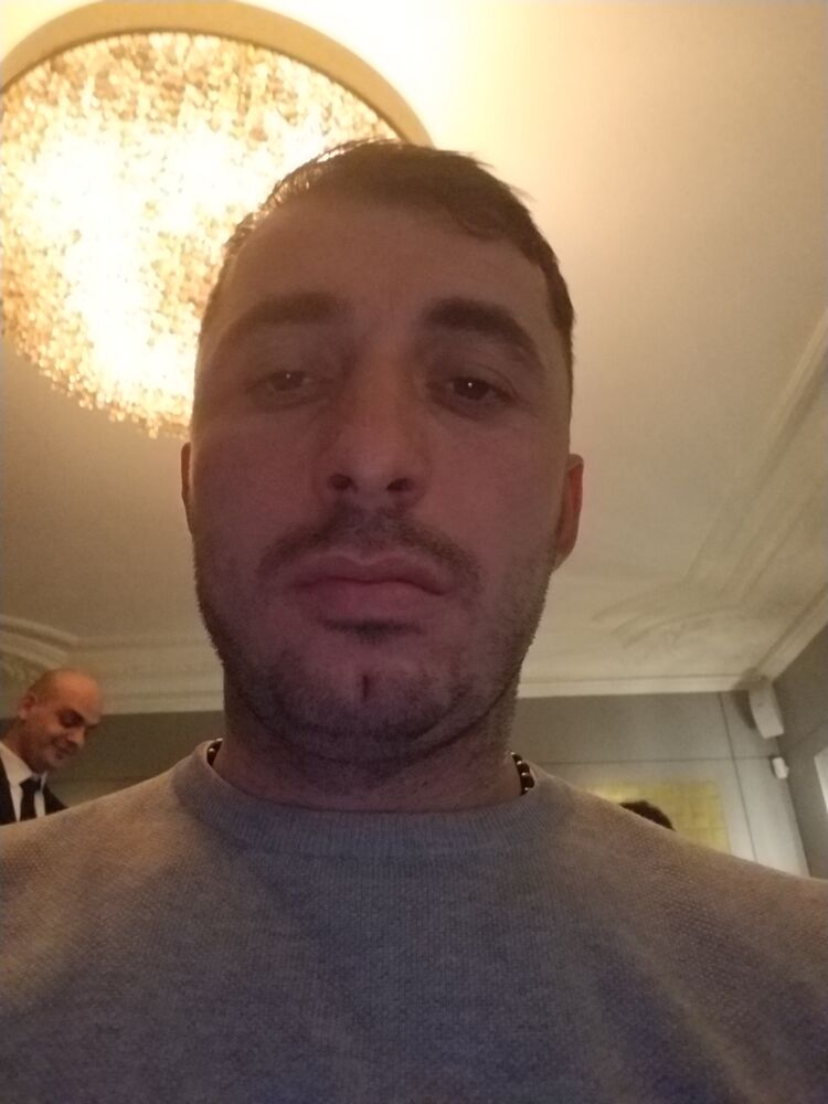  ,   Paata, 35 ,   c 
