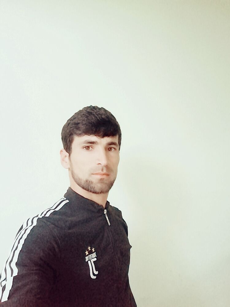  22834157  Validjon, 32 ,    