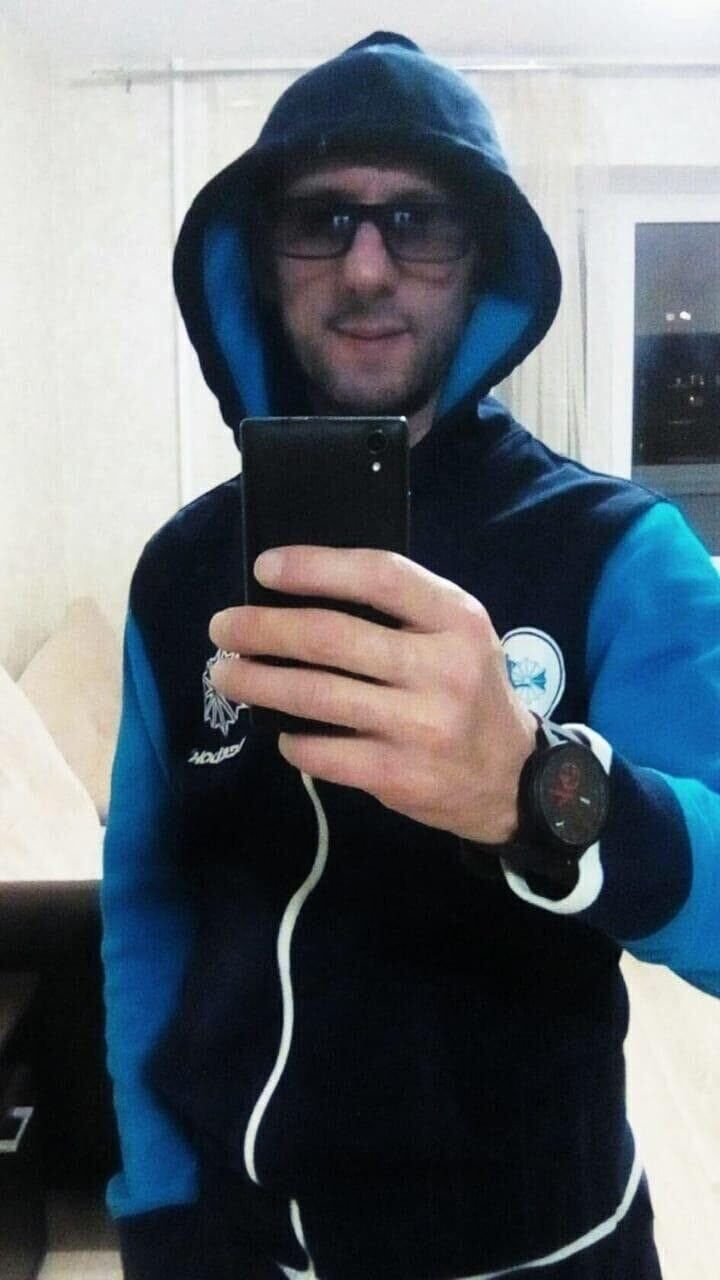  26746877  Nariman, 42 ,    