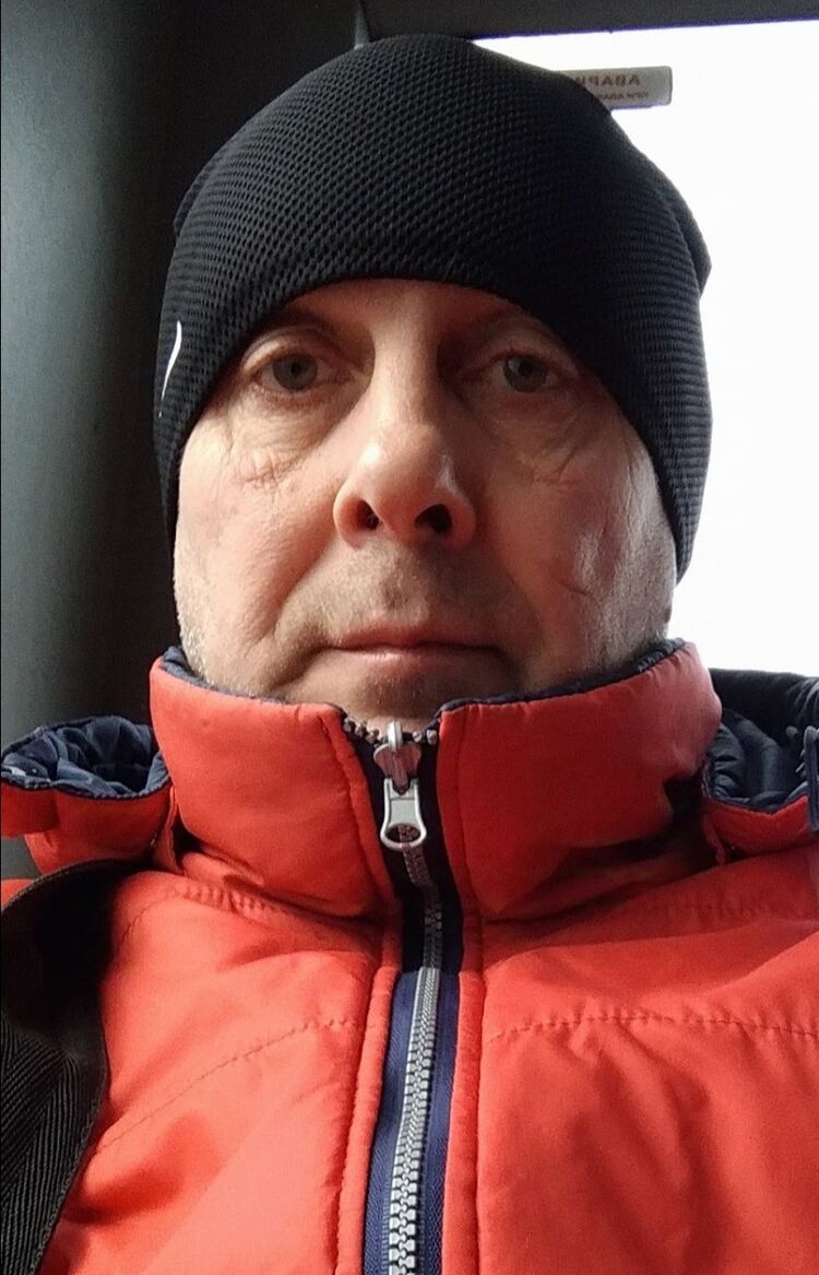  52931197  SERGEI, 55 ,    