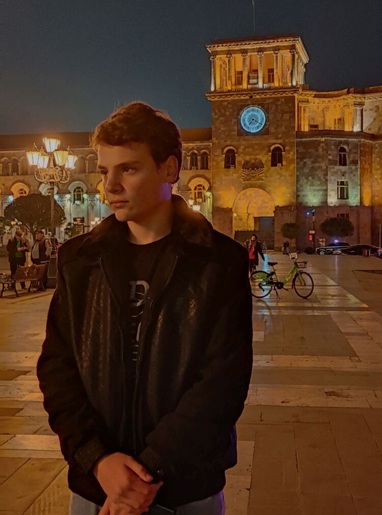 ���� 24506097 ����� Harut, 22 ����, ���� ���������� � �������