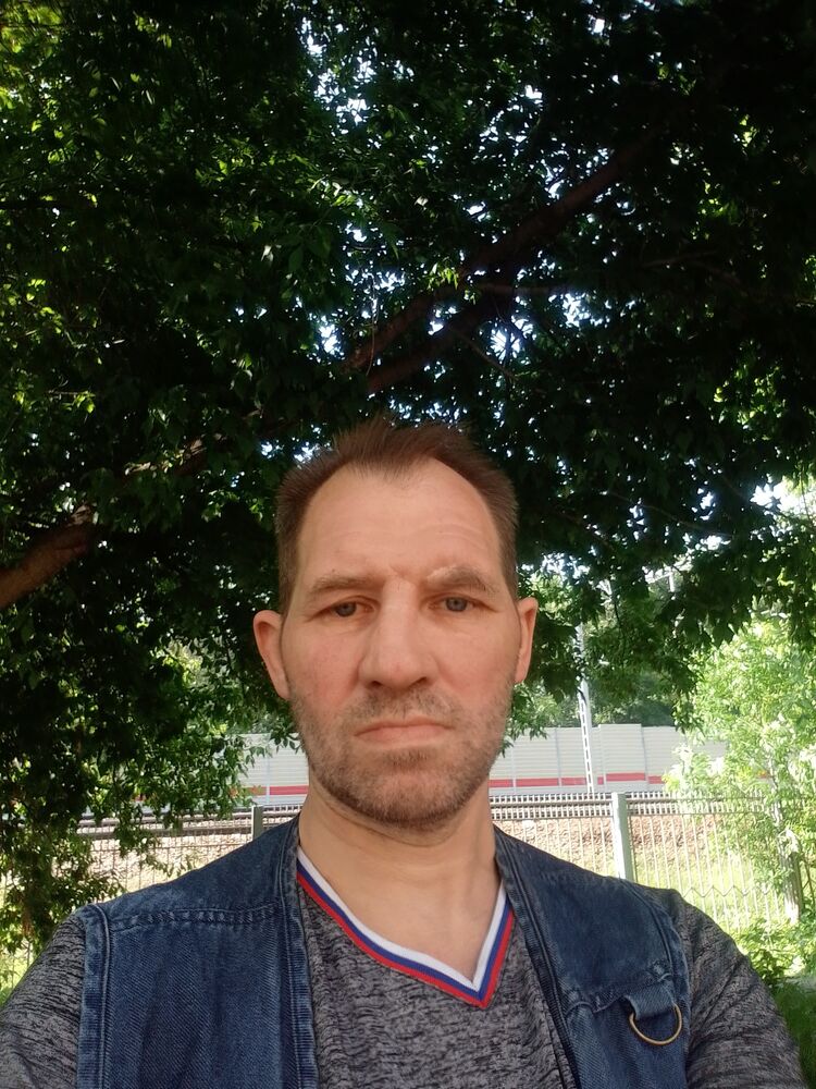  ,   Den, 52 ,   ,   
