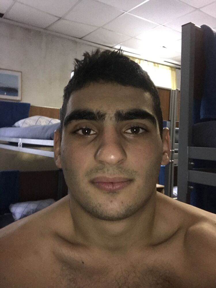  -,   , 22 ,   ,   