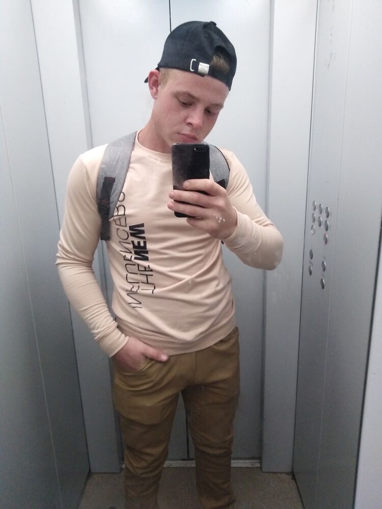  45954517  Igor, 27 ,    