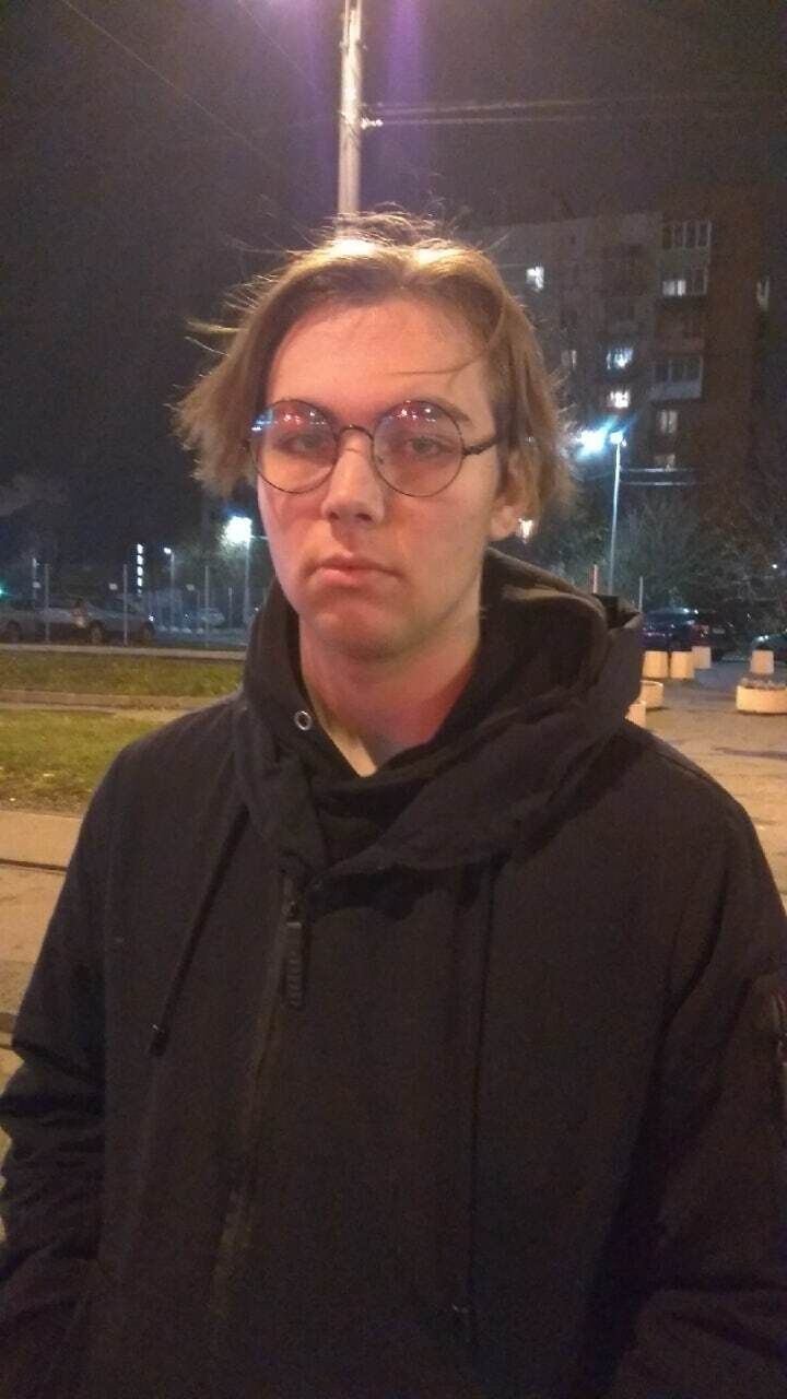  27035047  , 21 ,    -