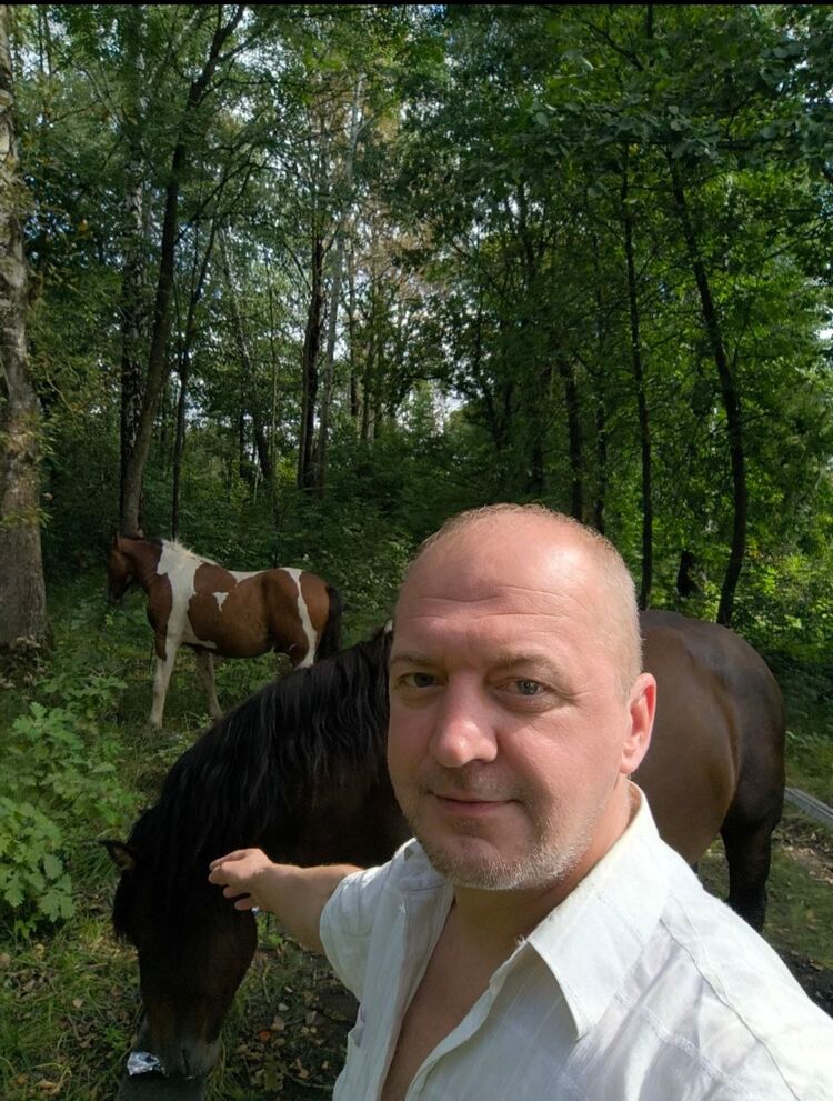  47927007  White, 48 ,    