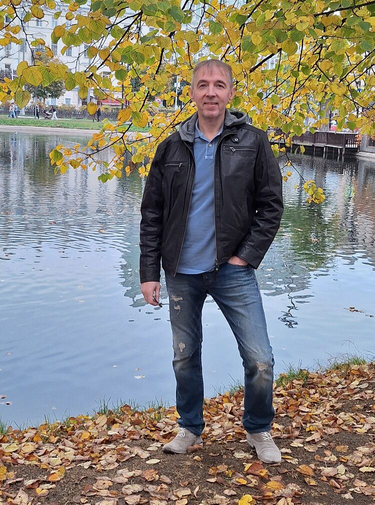  53950607  Vacheslav, 47 ,    