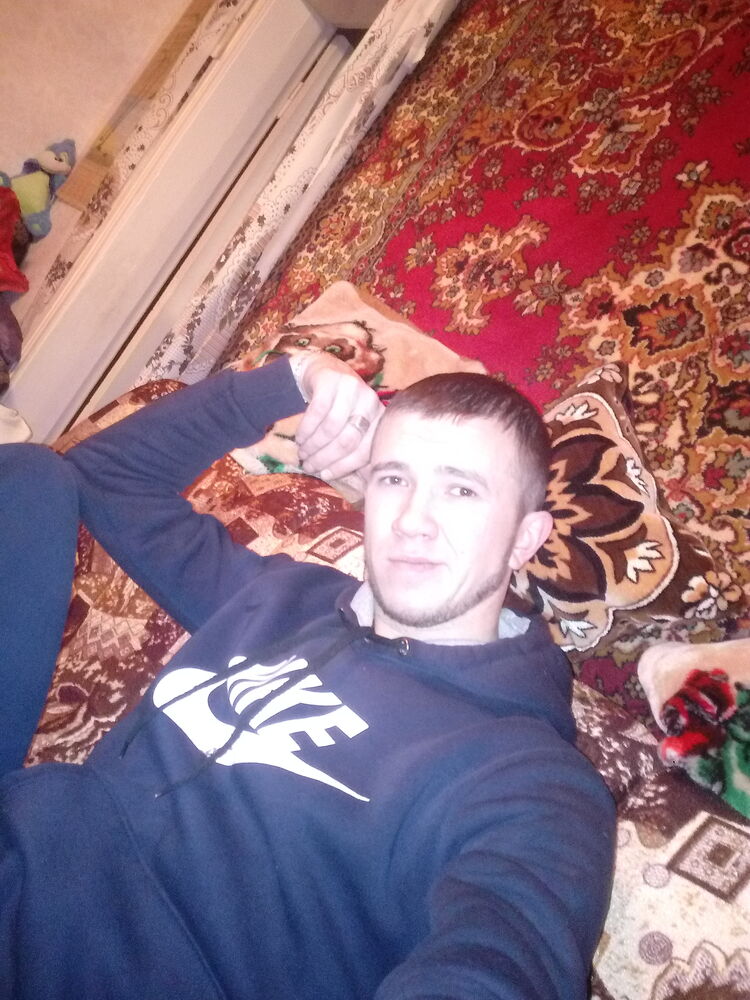  54103247  Denis, 34 ,    