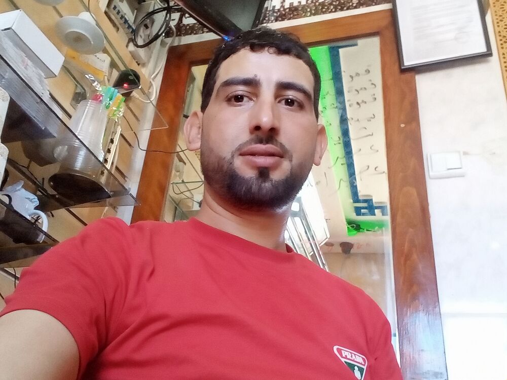  ,   Hamza khalif, 33 ,   ,   