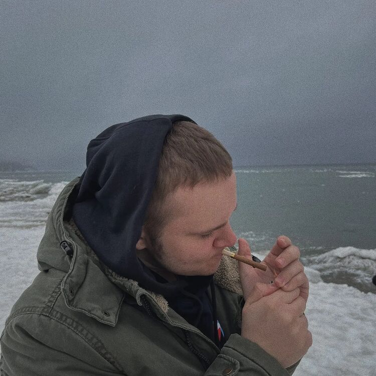  35286717  , 25 ,    -