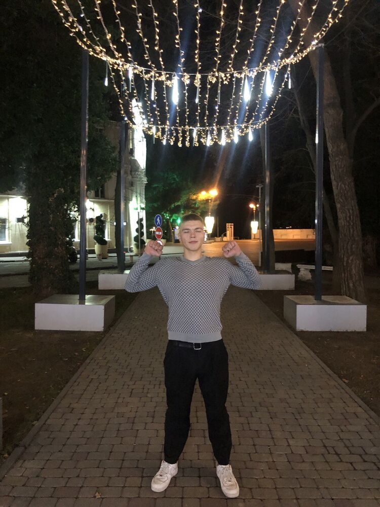 ���� 51215937 ����� Artem, 22 ����, ���� ���������� � ����������